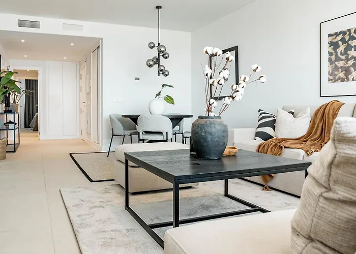 Lme9. F2 - Class Flat In Near *